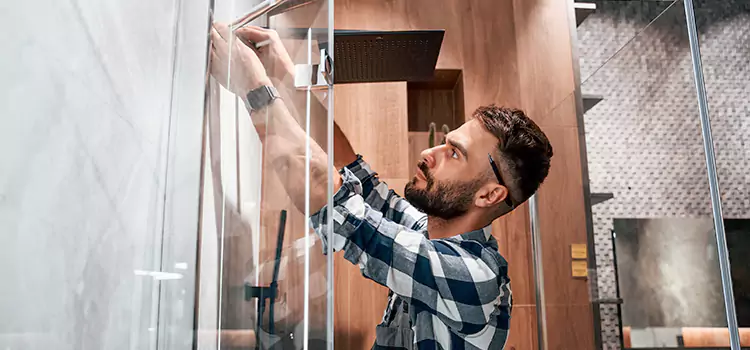 Replace Shower Doors with Frameless Soledad