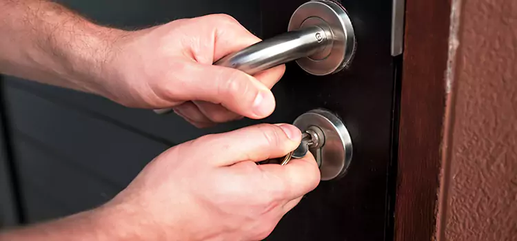 Door Closer Repair & Installation Soledad